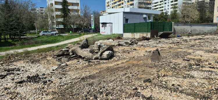 Започна ремонтът и възстановяването на спортното игрище на ул. &bdquo;Стара планина&ldquo; 