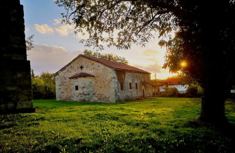 Великденски благотворителен базар в подкрепа на църквата в село Мандра