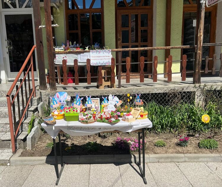 Деца и родители с мисия: Девин се обединява за своето читалище