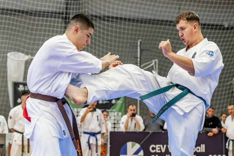 Студент от ВСУ &bdquo;Черноризец Храбър&ldquo; &ndash; филиал Смолян с престижно отличие от национално карате състезание