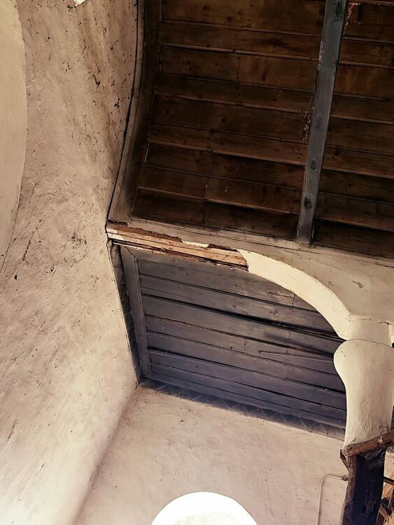 Великденски благотворителен базар в подкрепа на църквата в село Мандра