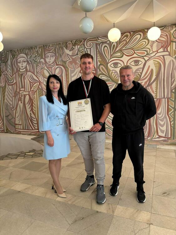 Студент от ВСУ &bdquo;Черноризец Храбър&ldquo; &ndash; филиал Смолян с престижно отличие от национално карате състезание