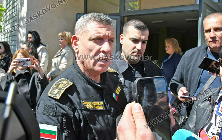 Министри провериха пункт за помощи в Хасково след сигнал за предизборна агитация