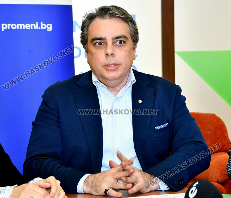 Асен Василев в Хасково: Да спрем течовете на обществен ресурс и да изгоним бухалките на статуквото