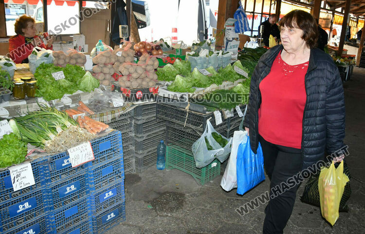 Драстичен скок в цената на доматите в Хасково 