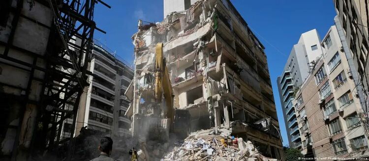 Разрушения и цивилни жертви в Бейрут