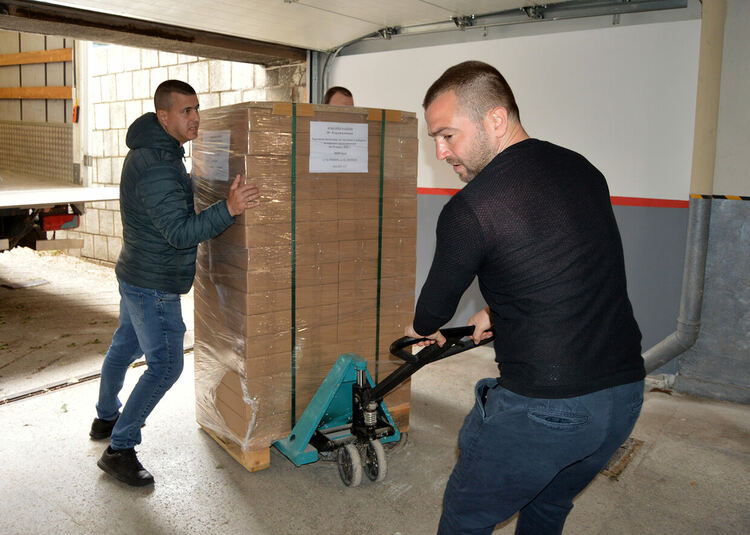 Пристигнаха хартиените бюлетини за вота в областта,охраната е засилена