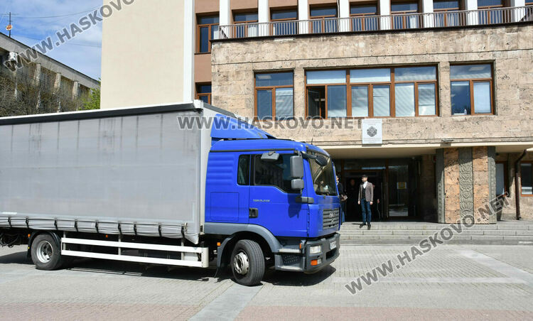 Хасково и Димитровград вече получиха изборни книжа и бюлетини, останалите общини във вторник