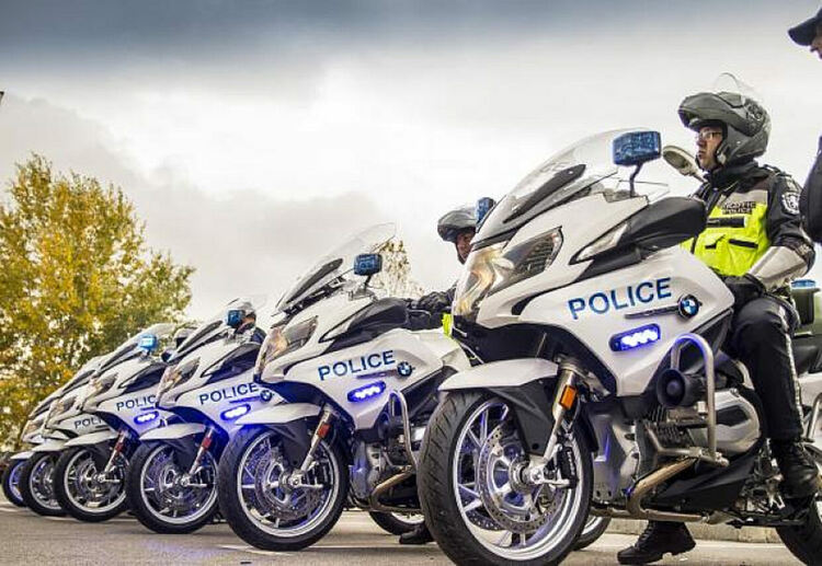 Горди и с високо самочувствие...