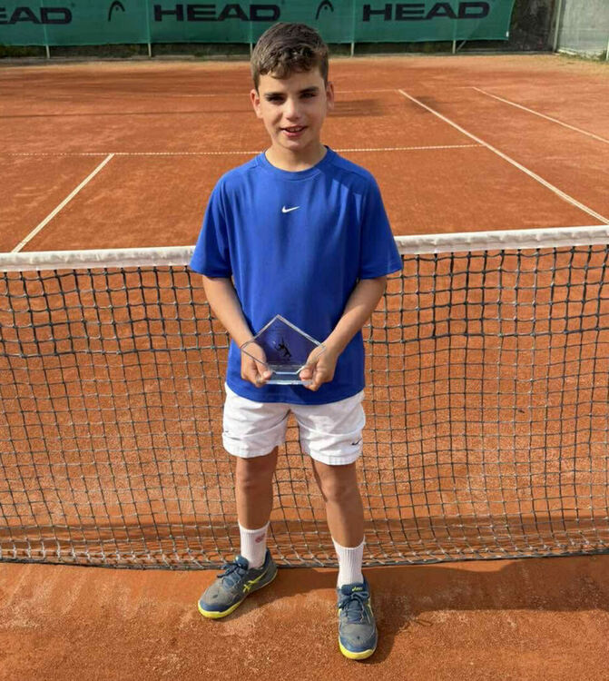 Митко Генов с второ място на сингъл 