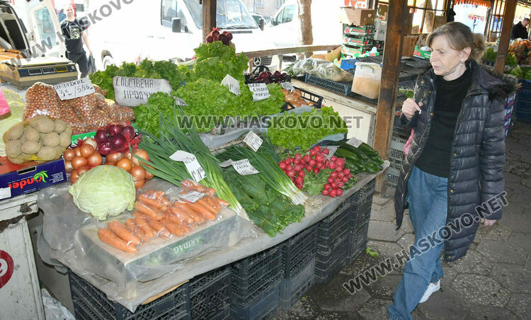 Драстичен скок в цената на доматите в Хасково 