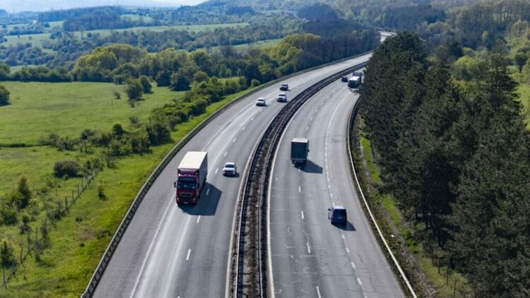 Започва голямото пътуване за Великден, над 190 000 коли напускат София