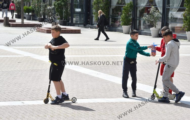 Слънце, облаци и дъжд на места на Разпети петък