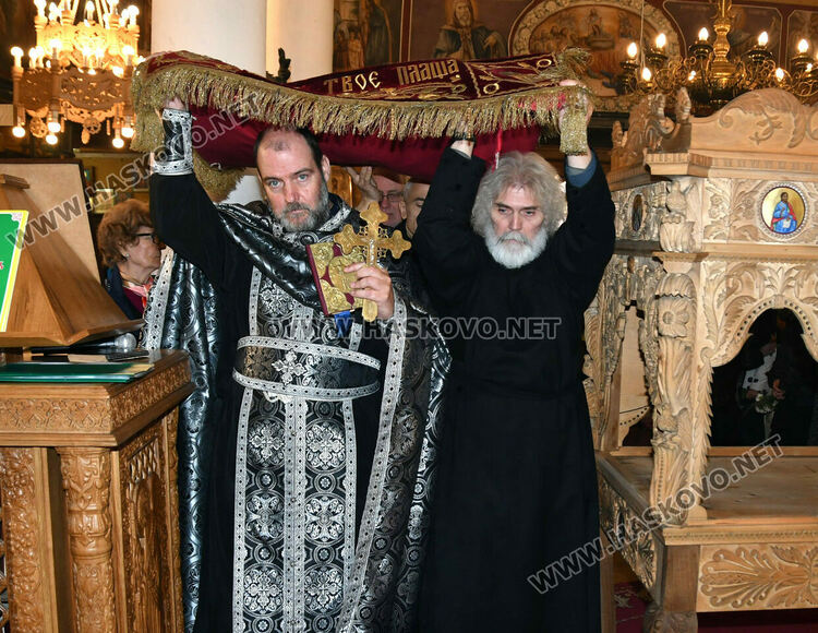 Пътят към Възкресението: Хасково отбелязва Разпети петък