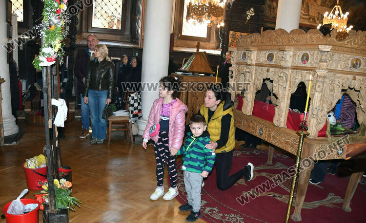 Пътят към Възкресението: Хасково отбелязва Разпети петък