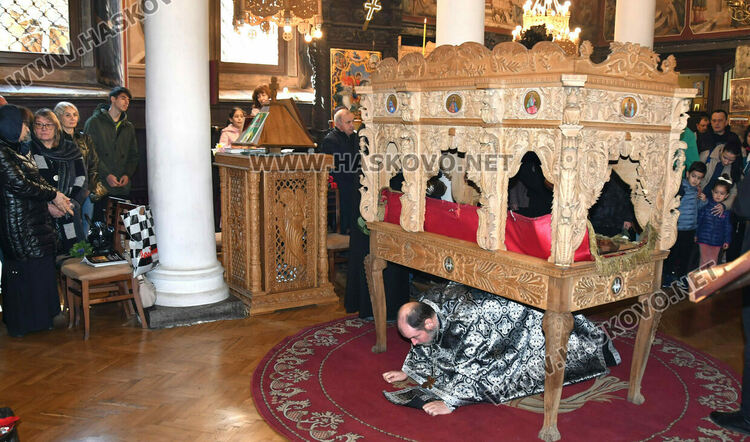 Пътят към Възкресението: Хасково отбелязва Разпети петък