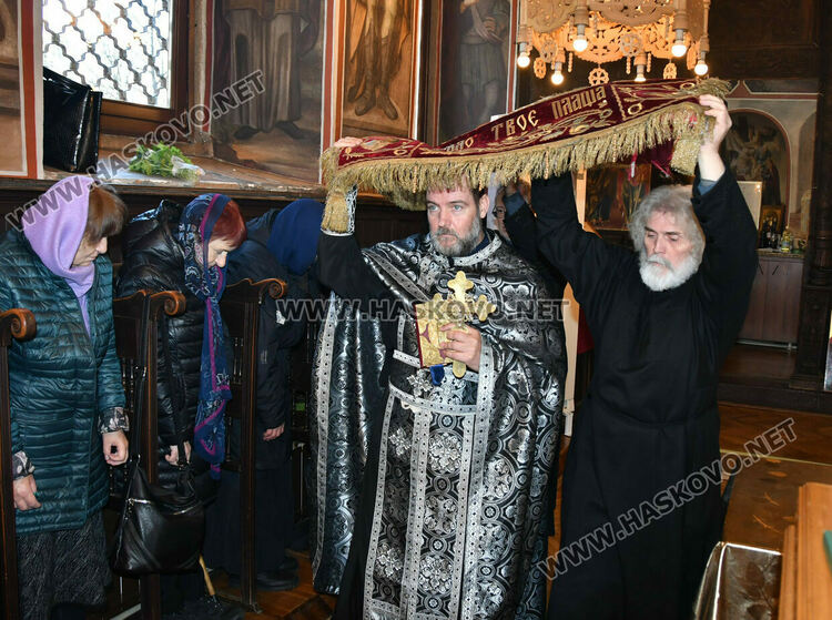 Пътят към Възкресението: Хасково отбелязва Разпети петък