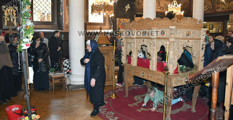 Пътят към Възкресението: Хасково отбелязва Разпети петък