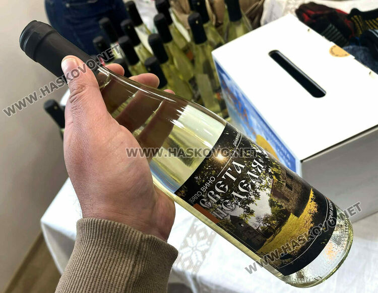 Пореден базар спасява църквата в село Мандра