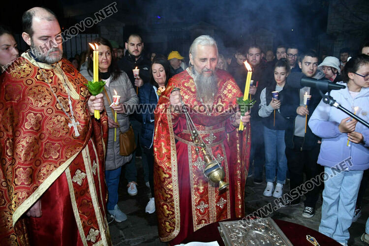 Христос Воскресе! Честит Великден!