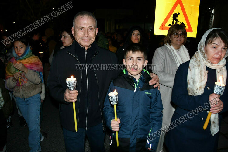 Христос Воскресе! Честит Великден!