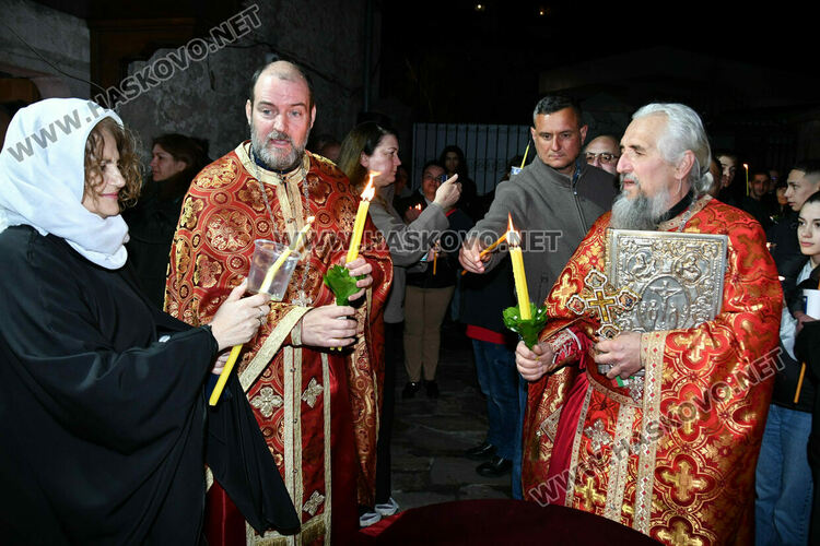 Христос Воскресе! Честит Великден!