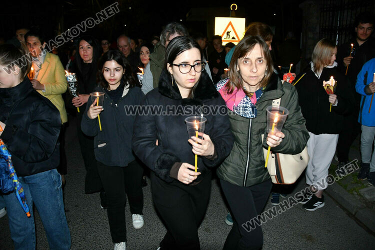 Христос Воскресе! Честит Великден!