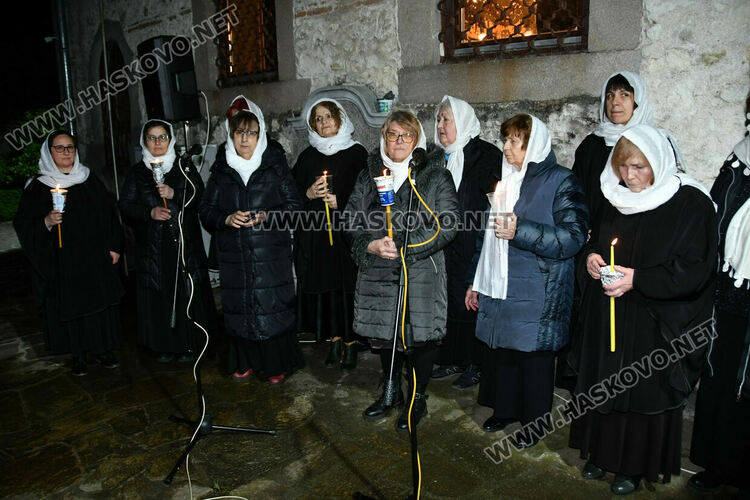 Христос Воскресе! Честит Великден!