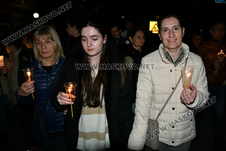 Христос Воскресе! Честит Великден!