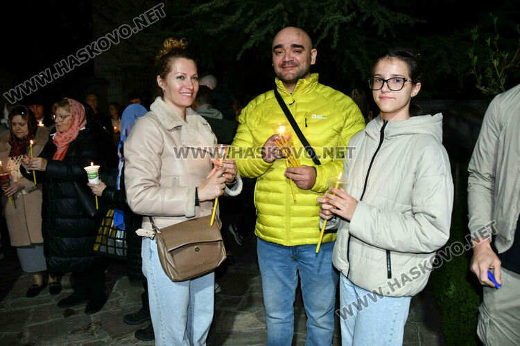 Христос Воскресе! Честит Великден!