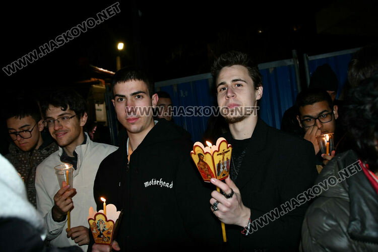 Христос Воскресе! Честит Великден!