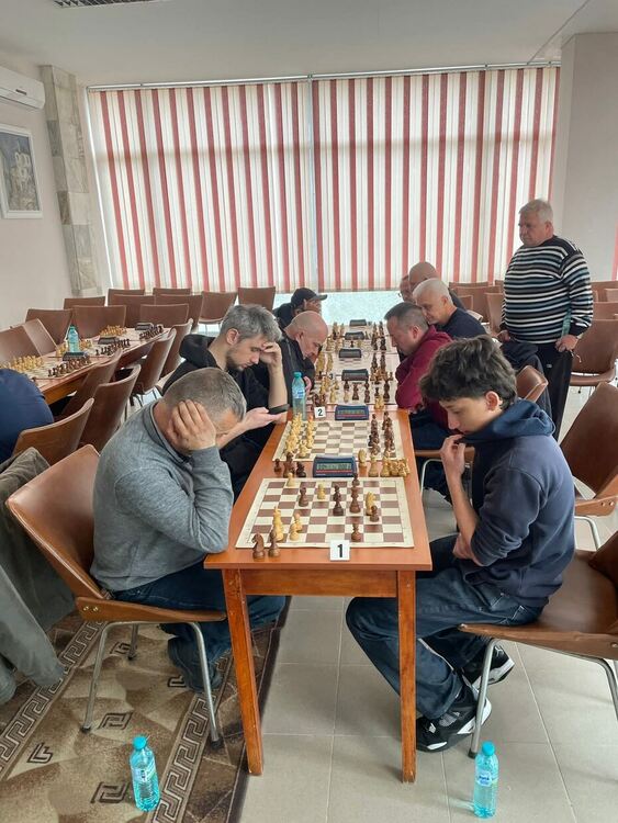 15-годишен шахматист оглави класирането на турнир в Златоград