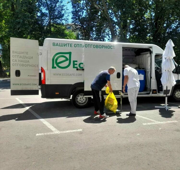 Еко акция за предаване на опасни отпадъци в Асеновград