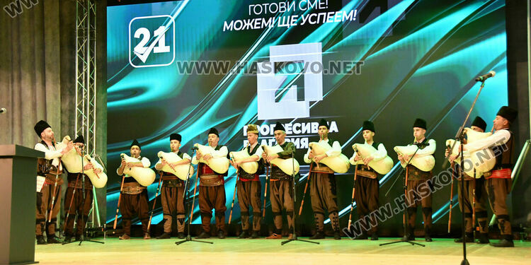 Румен Радев в Хасково: Да удавим в море от свободни гласове купения вот на изборите в неделя!