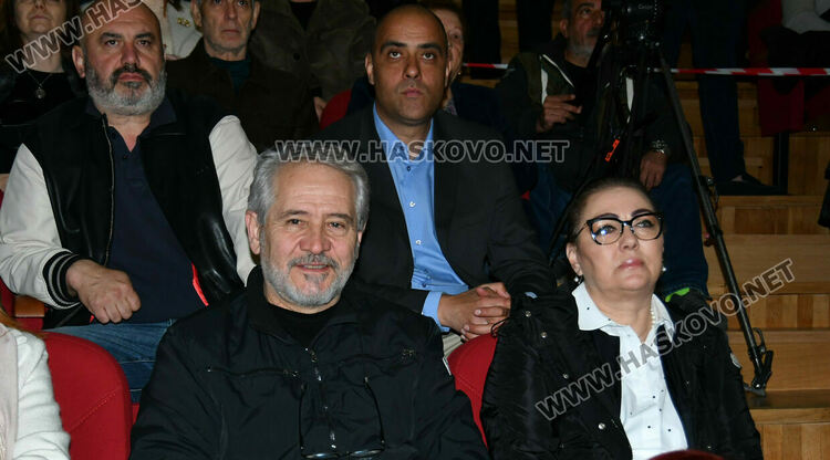 Румен Радев в Хасково: Да удавим в море от свободни гласове купения вот на изборите в неделя!