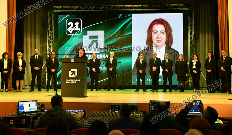 Румен Радев в Хасково: Да удавим в море от свободни гласове купения вот на изборите в неделя!