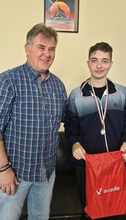 Триумф в програмирането: Десетокласник от ФСГ&nbsp;&ndash; Хасково покорява национални върхове