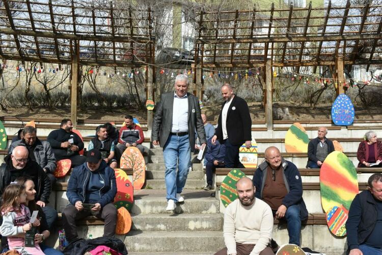 Жители на общините Смолян и Баните изразиха силна подкрепа за Румен Радев и надежда за промяна / ГАЛЕРИЯ/