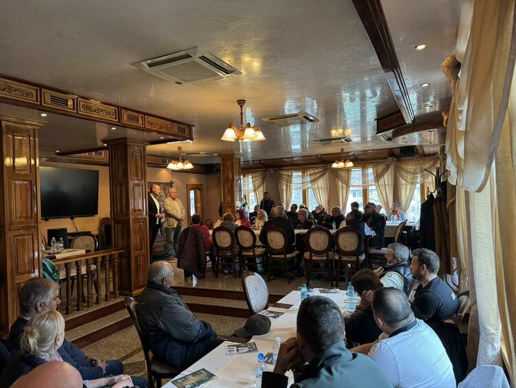 Кандидатите на &bdquo;Прогресивна България&ldquo; обещаха на жители на община Чепеларе работеща държава, справедливост и грижа за планинските райони / ГАЛЕРИЯ/