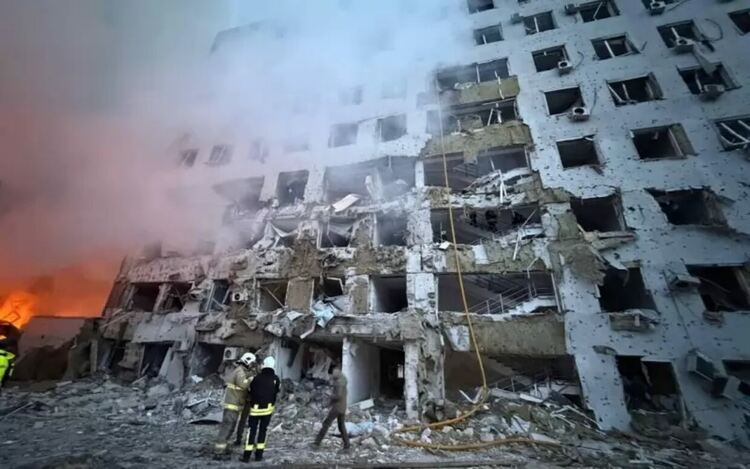 Поне 18 са загиналите в няколко украински градове