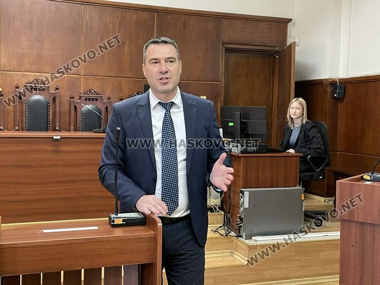 Ученици от ПГДС &bdquo;Цар Иван Асен II&ldquo; поеха управлението на Съдебната палата в Хасково