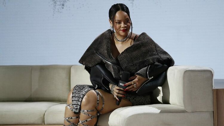 Риана отново чупи рекорди без да е издала албум от 10 години