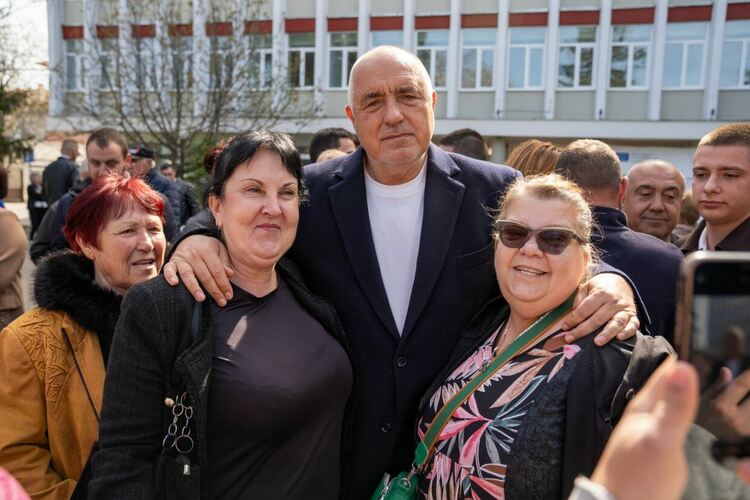Бойко Борисов в Димитровград: &bdquo;Ние не искаме власт, ние искаме управление &ndash; за да градим&ldquo;
