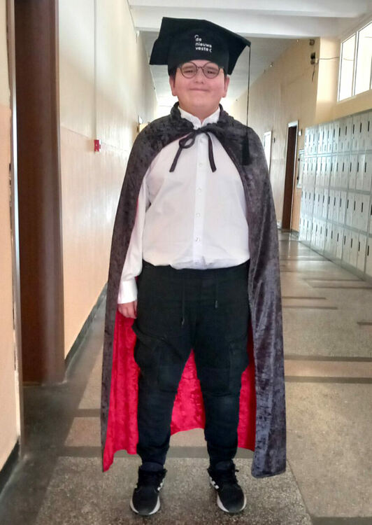 Петокласници от ОУ &bdquo;Христо Смирненски&ldquo; превърнаха урока по математика в телевизионно шоу на мечтаните професии