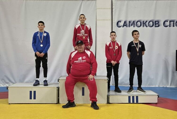 Хасковлии с титла и още три медала на шампионата по борба за деца в класическия стил 