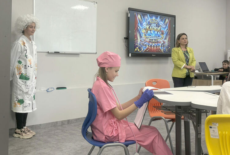 Петокласници от ОУ &bdquo;Христо Смирненски&ldquo; превърнаха урока по математика в телевизионно шоу на мечтаните професии