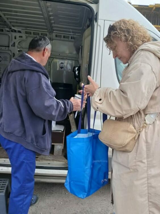 Над 255 килограма опасни отпадъци предадоха перничани в мобилния пункт, който бе разположен при Регионалния исторически музей