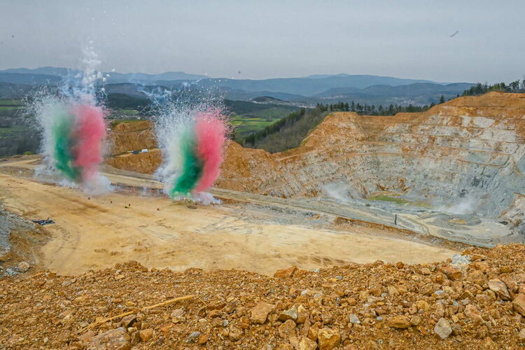 Беше извършено последното производствено взривяване в рудник &bdquo;Ада тепе&ldquo; в Крумовград