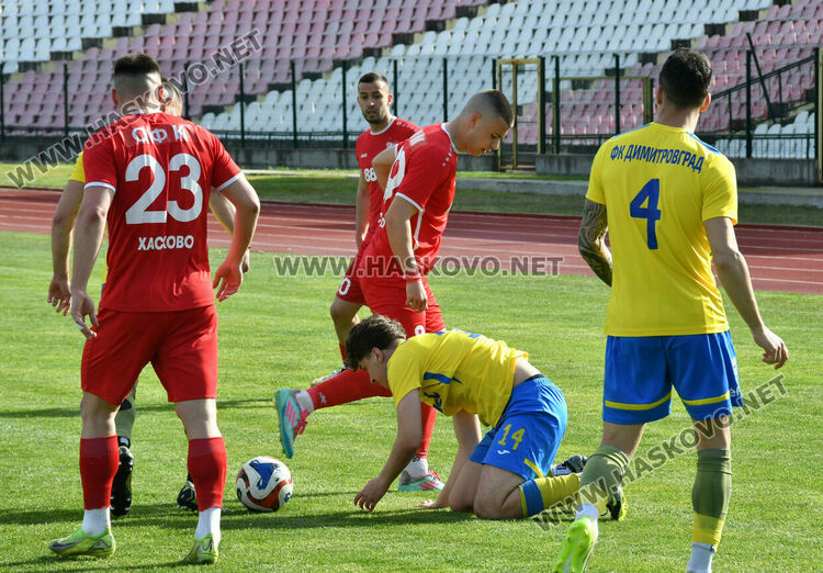 ОФК &bdquo;Хасково&ldquo; прегази Димитровград с 4:0 в голово шоу на &bdquo;Ямача&ldquo;