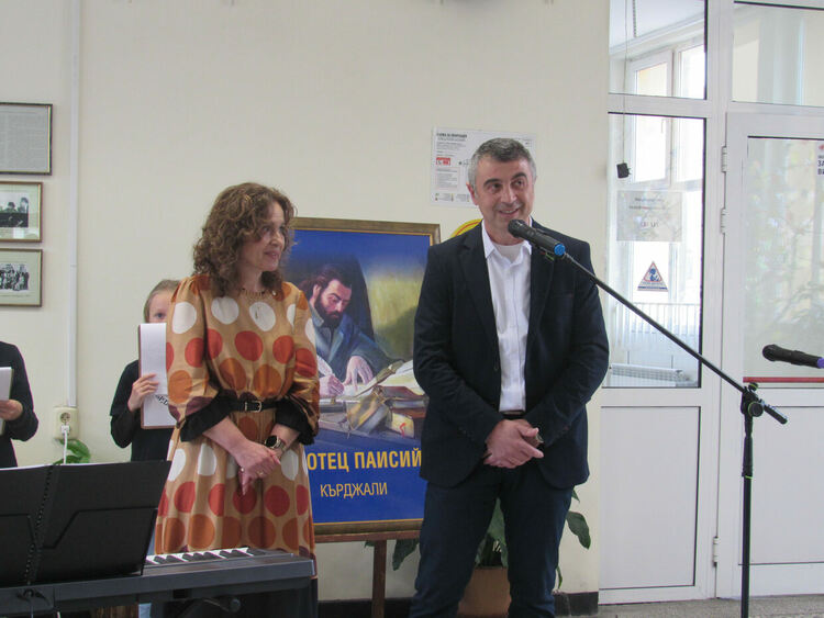 Нов STEM център с 8 зали бе открит в СУ"Отец Паисий"в Кърджали